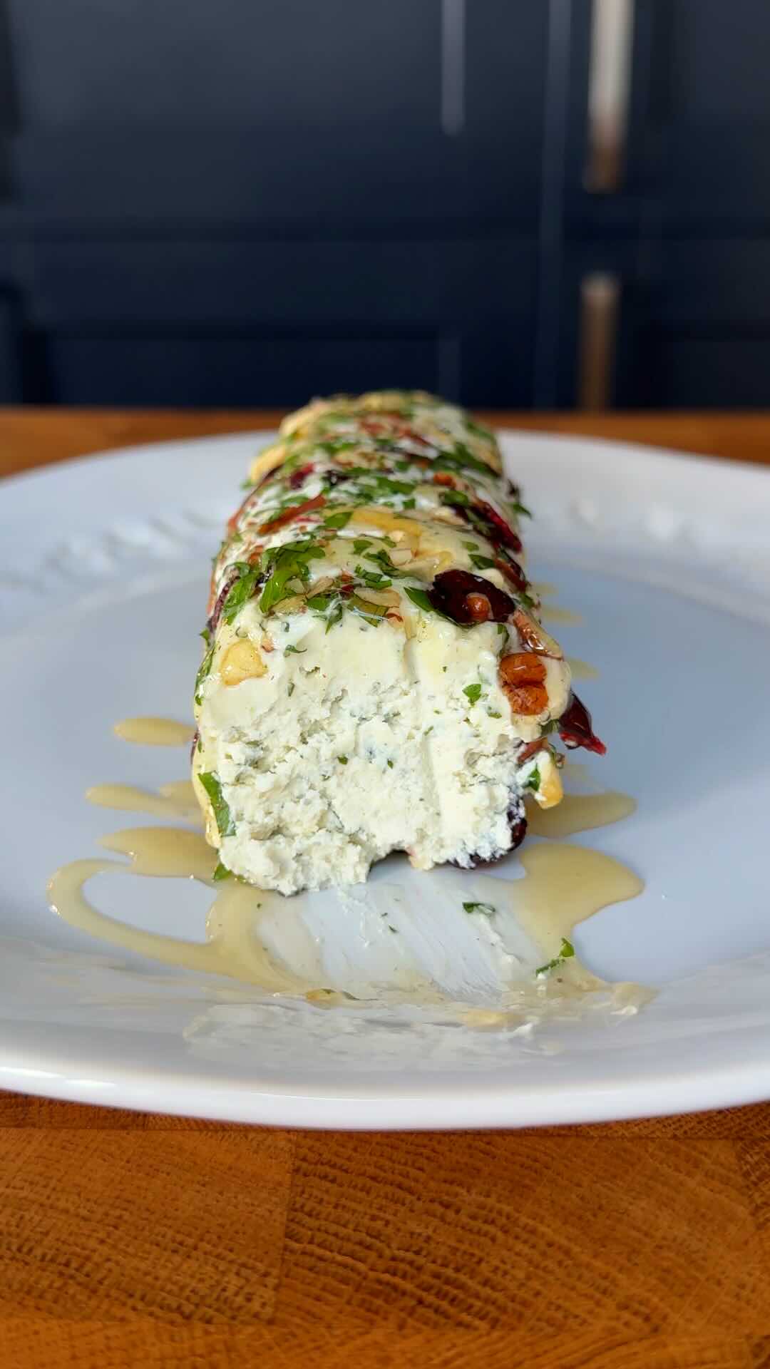 Apple Pecan Cheese Log