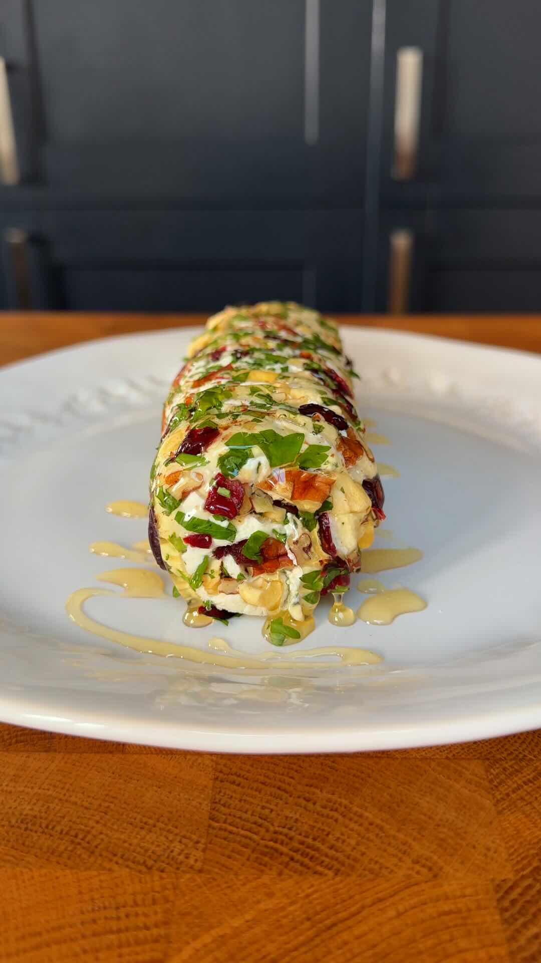Apple Pecan Cheese Log