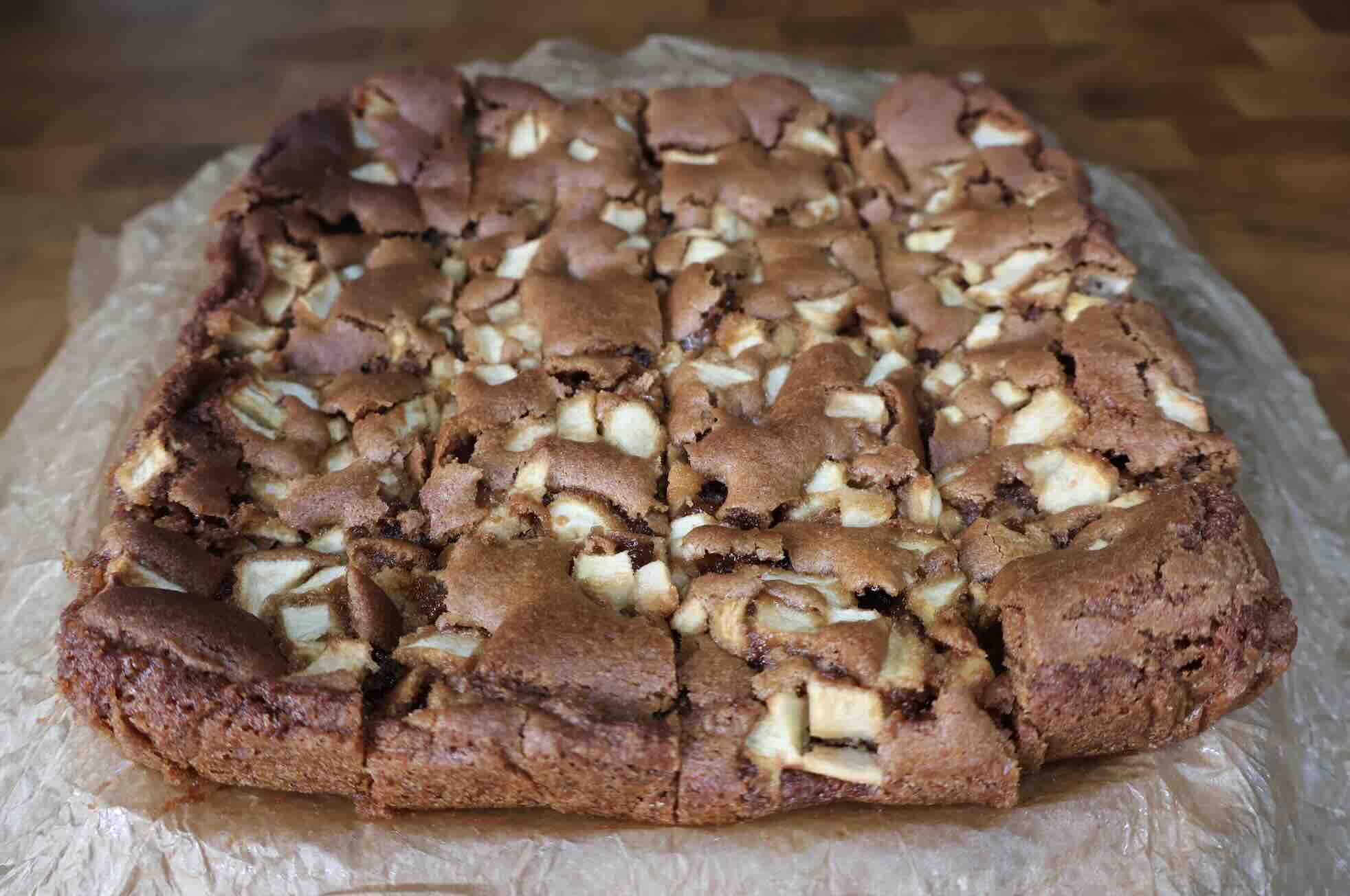 Brown Sugar Apple Squares