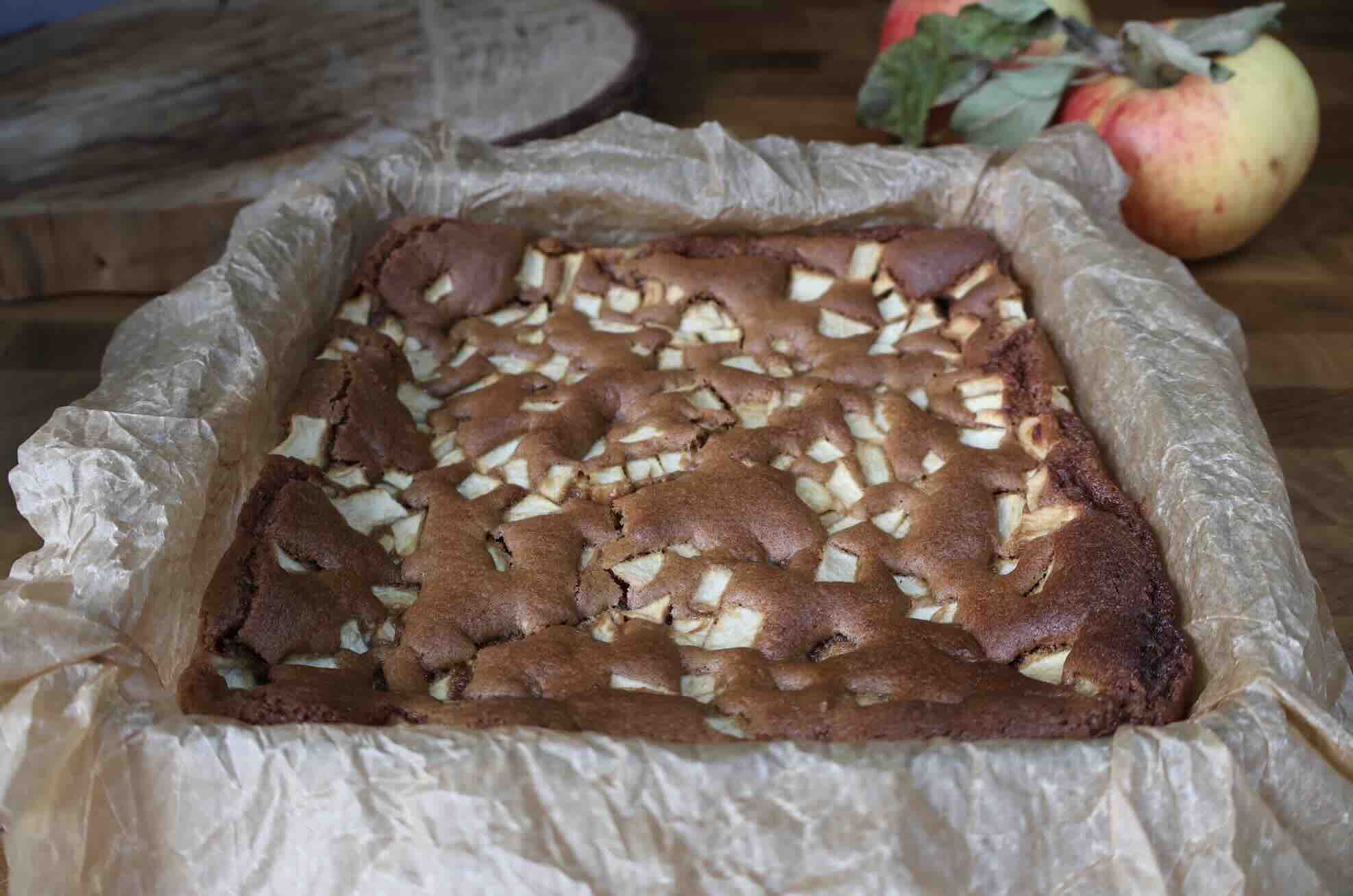 Brown Sugar Apple Squares