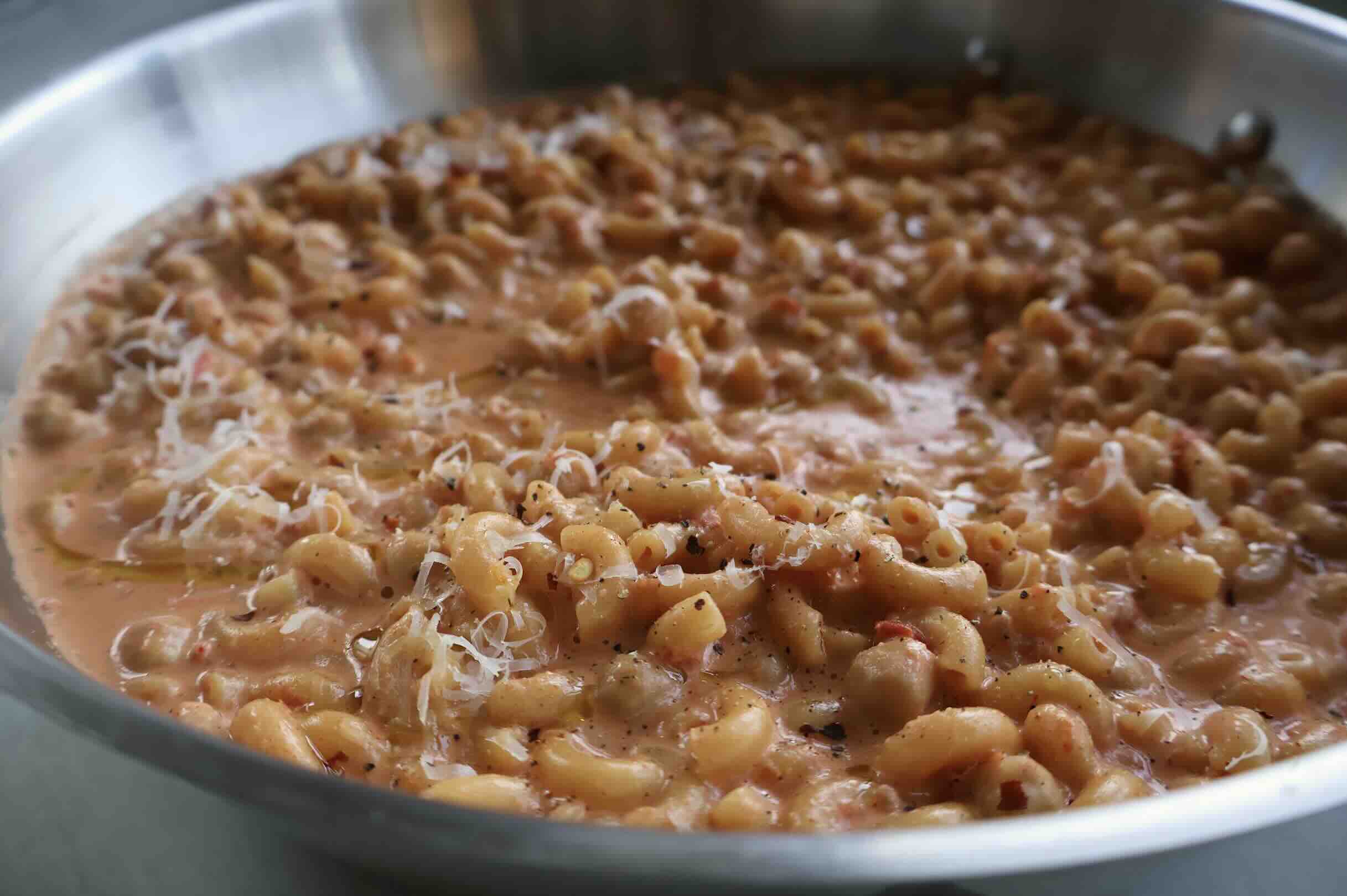 One-Pot Creamy Tomato Pasta with Chickpeas
