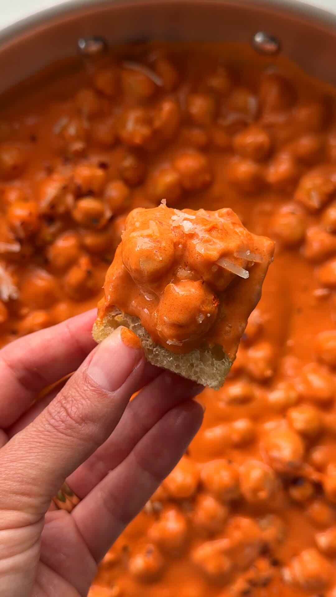 Creamy Tomato Chickpeas