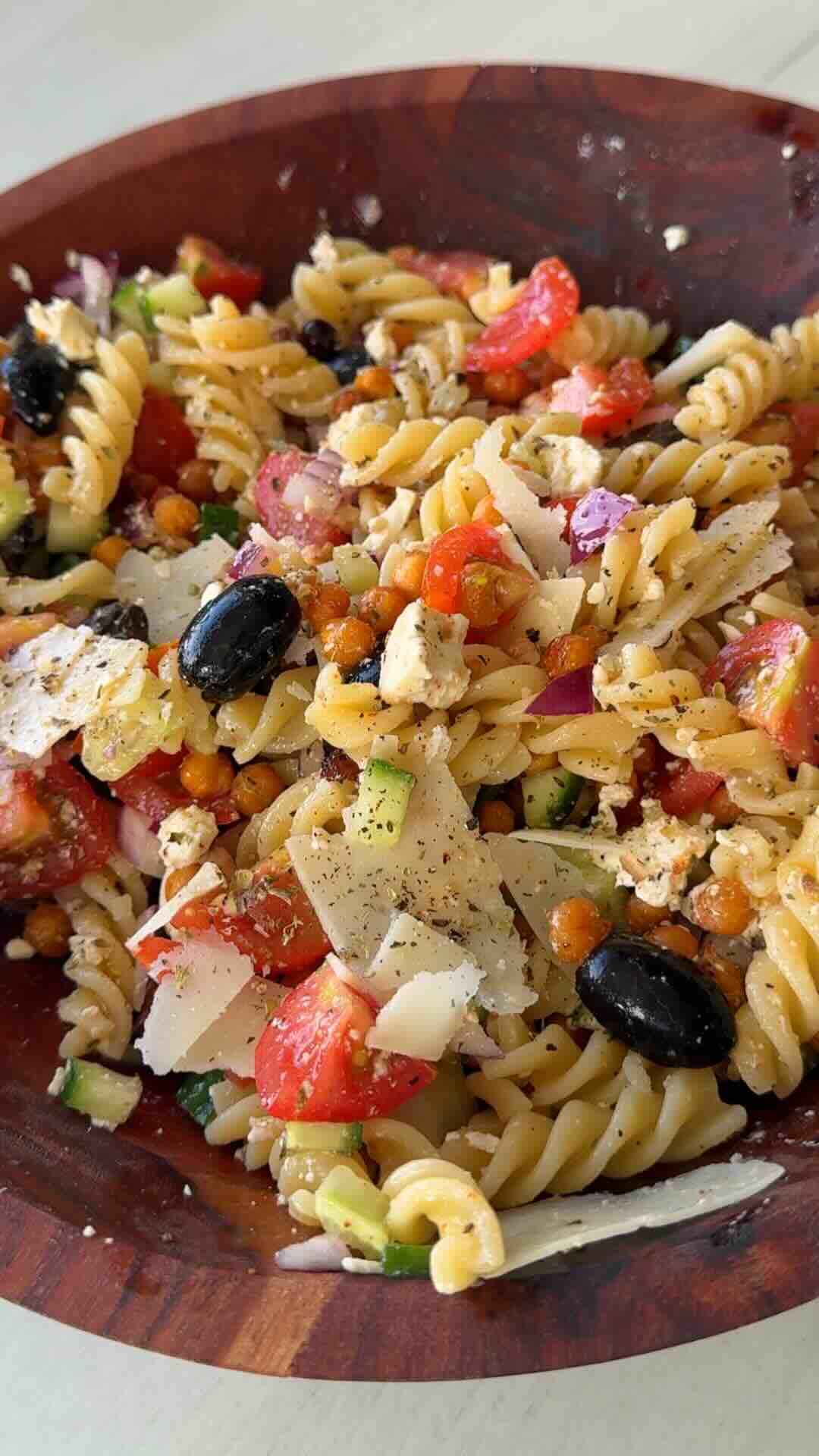 Crispy Chickpea Greek Pasta Salad 