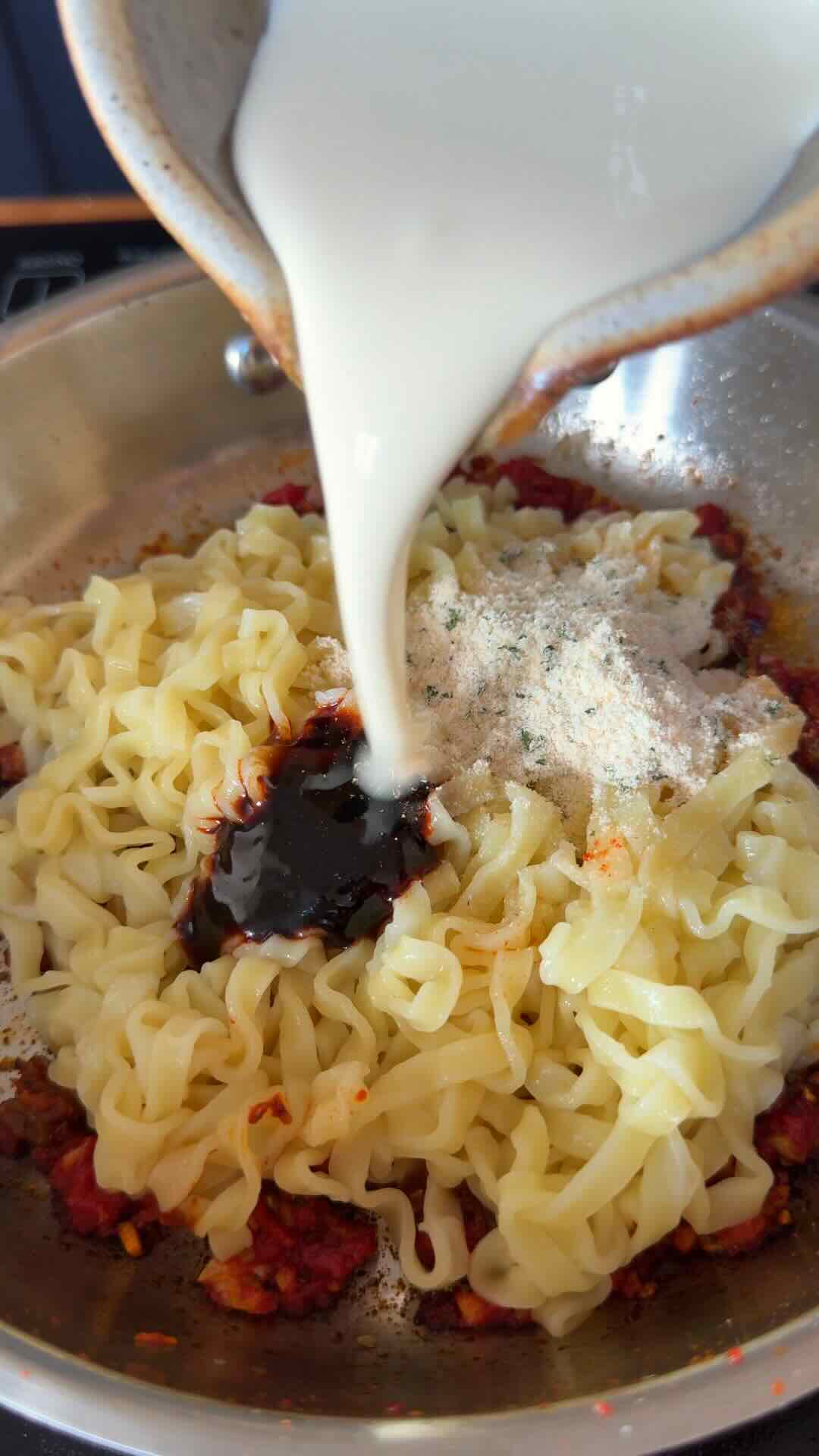 Marry Me Buldak Noodles 