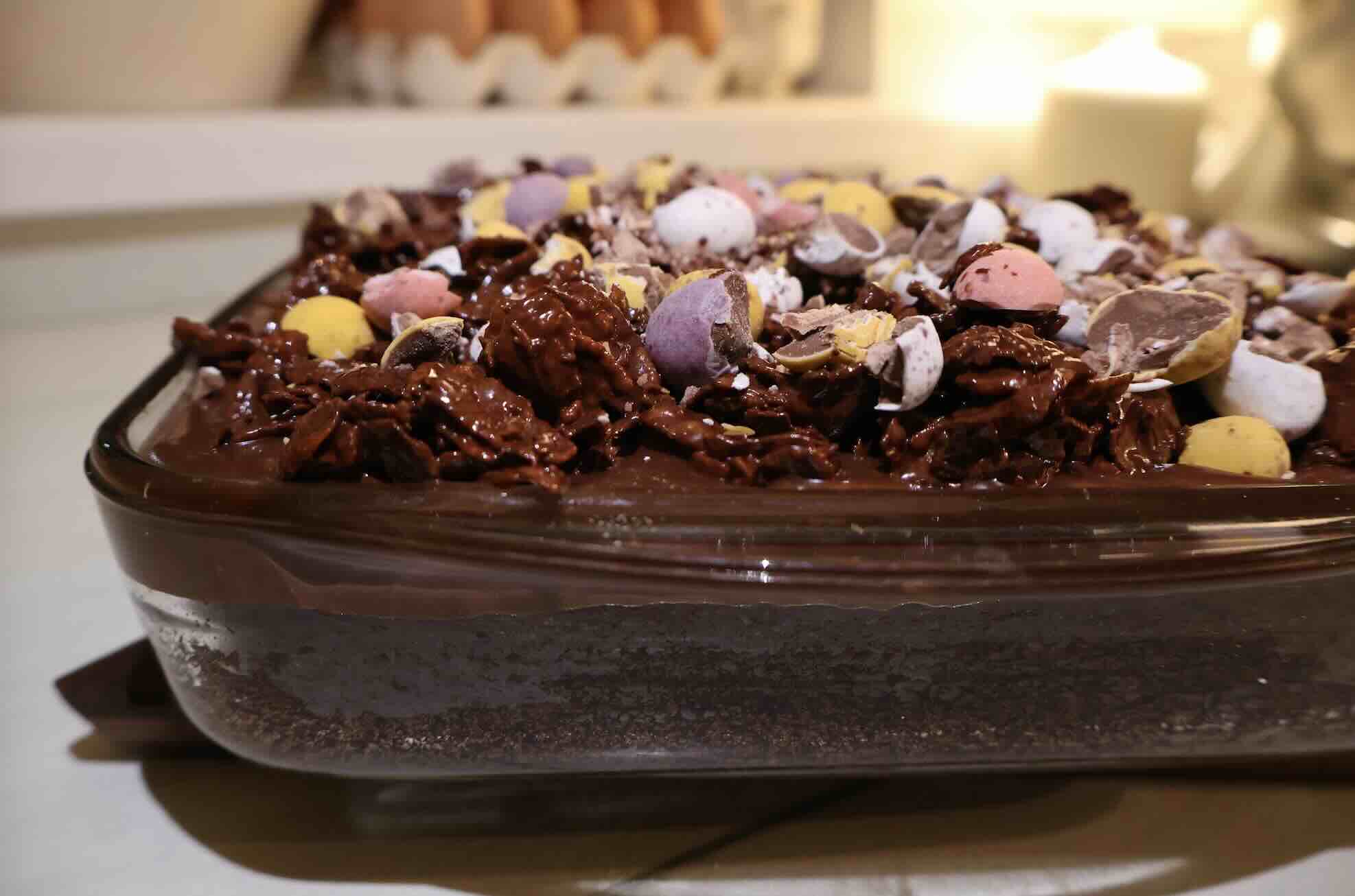 Mini Egg Cornflake Cake (Viral Recipe!)