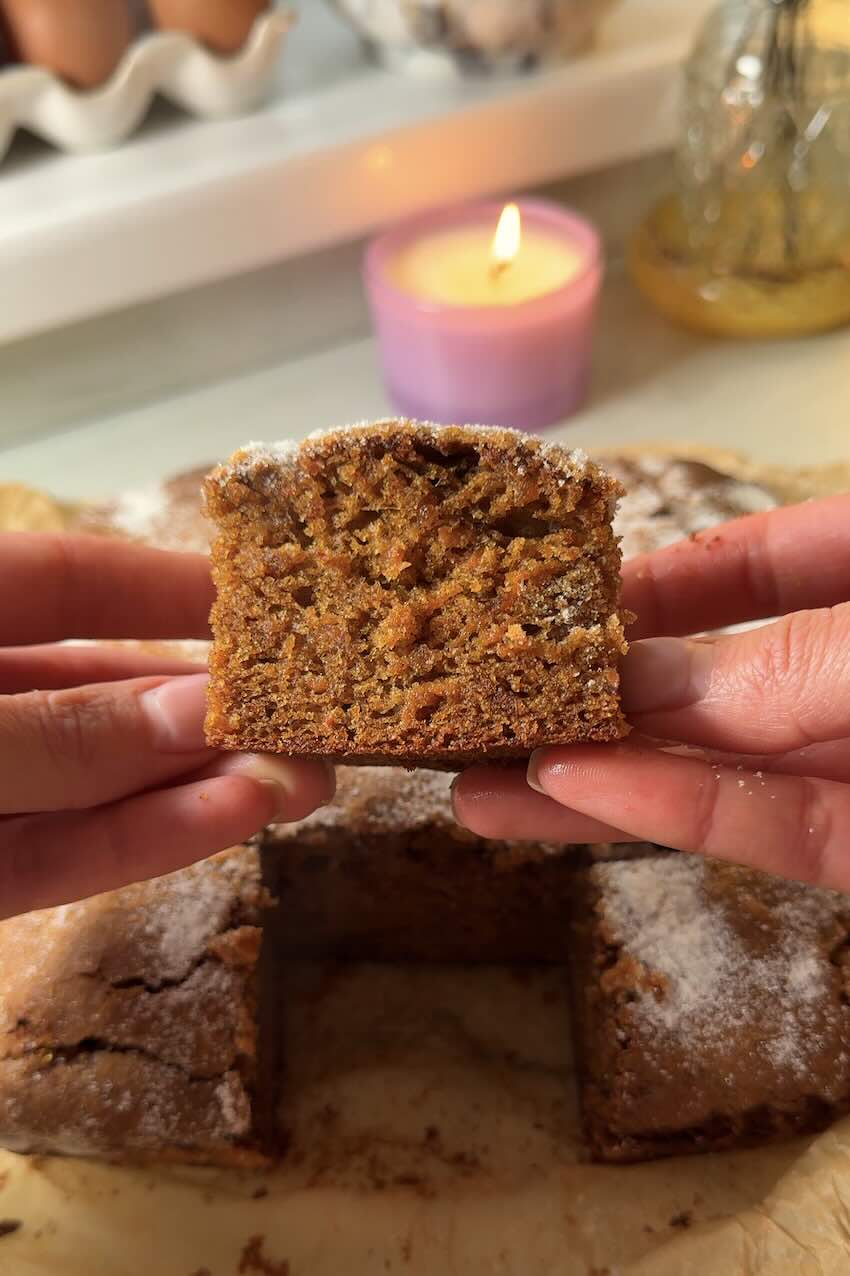 Sugar Crackle Date Carrot Cake