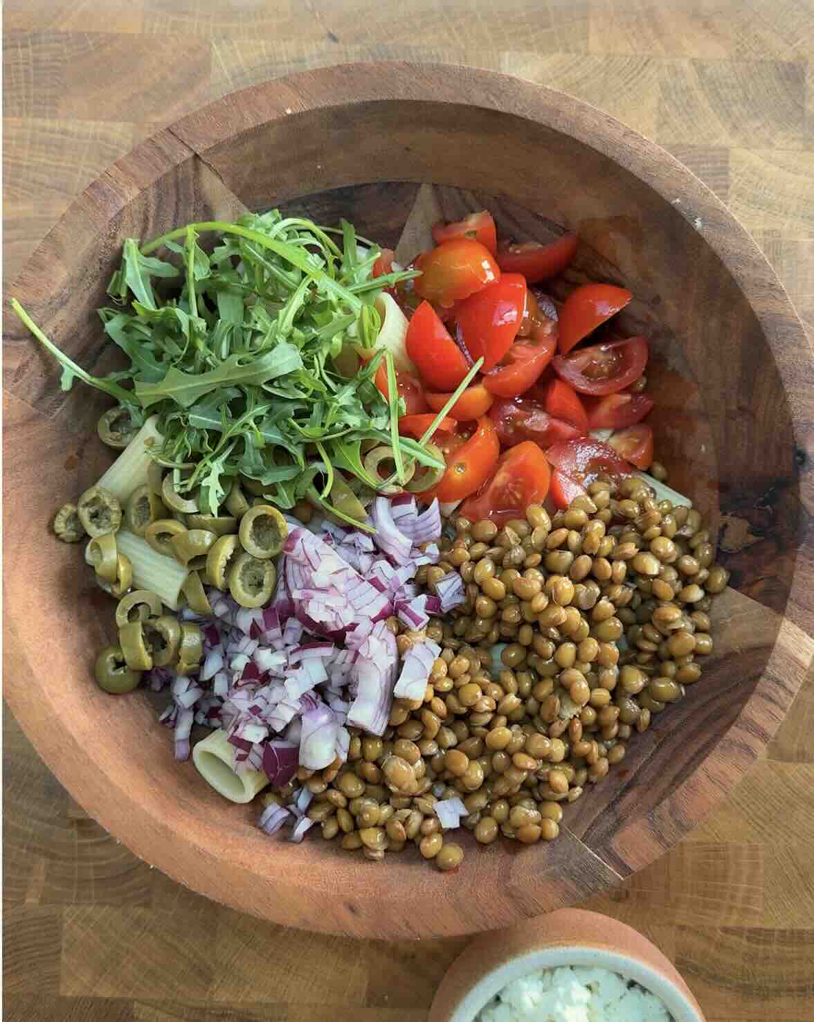 Tomato Feta Pasta Salad (High Protein & High Fibre)